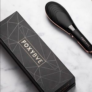 FoxyBae Rose Gold Hairbrush Straightener
